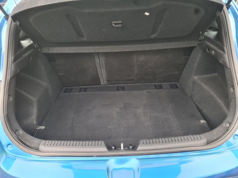 2015 Hyundai i30 - image 14