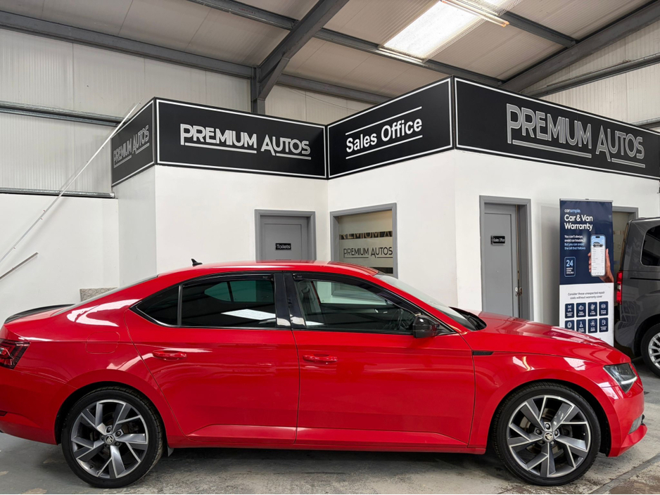 2017 Skoda Superb - image 2