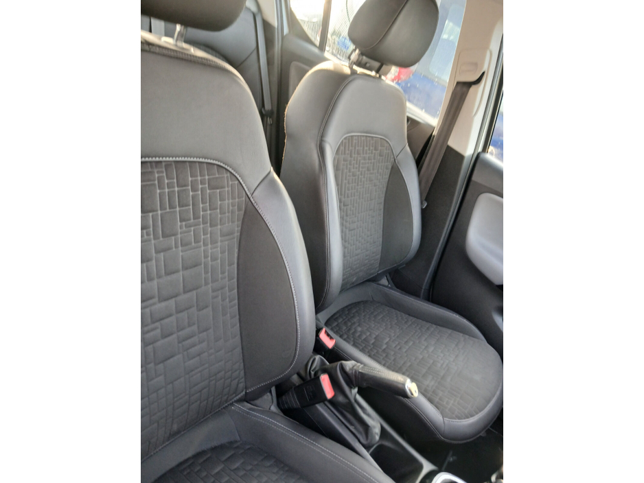 2016 Opel Corsa - image 6