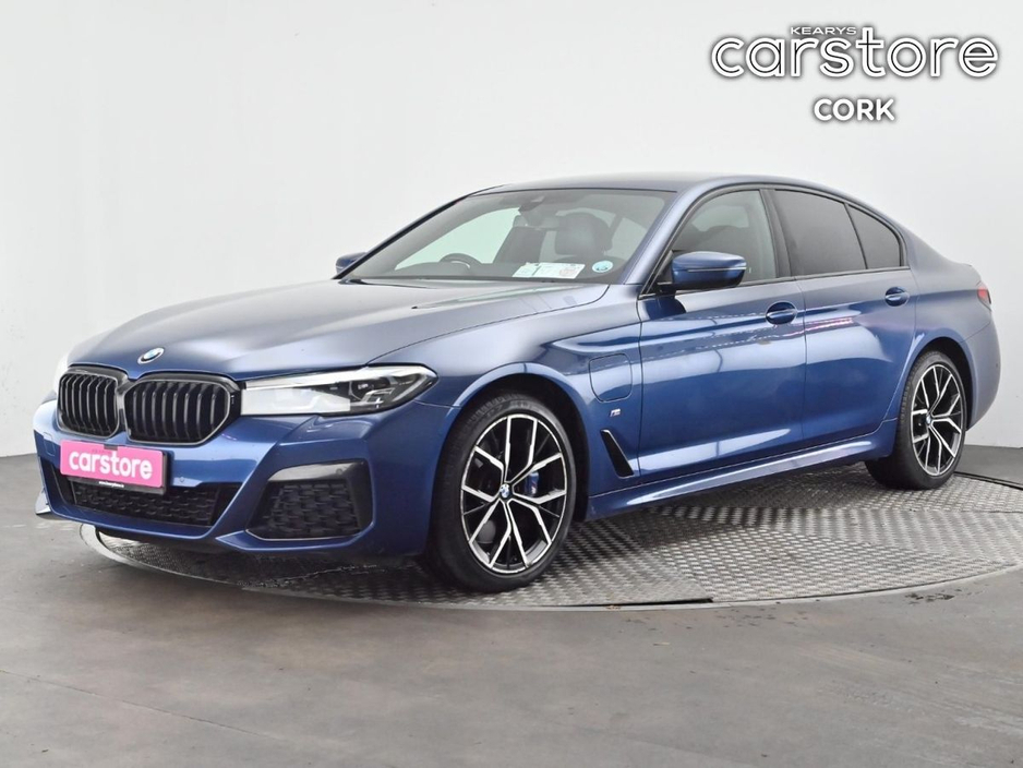 2021 BMW 5 Series - image 7