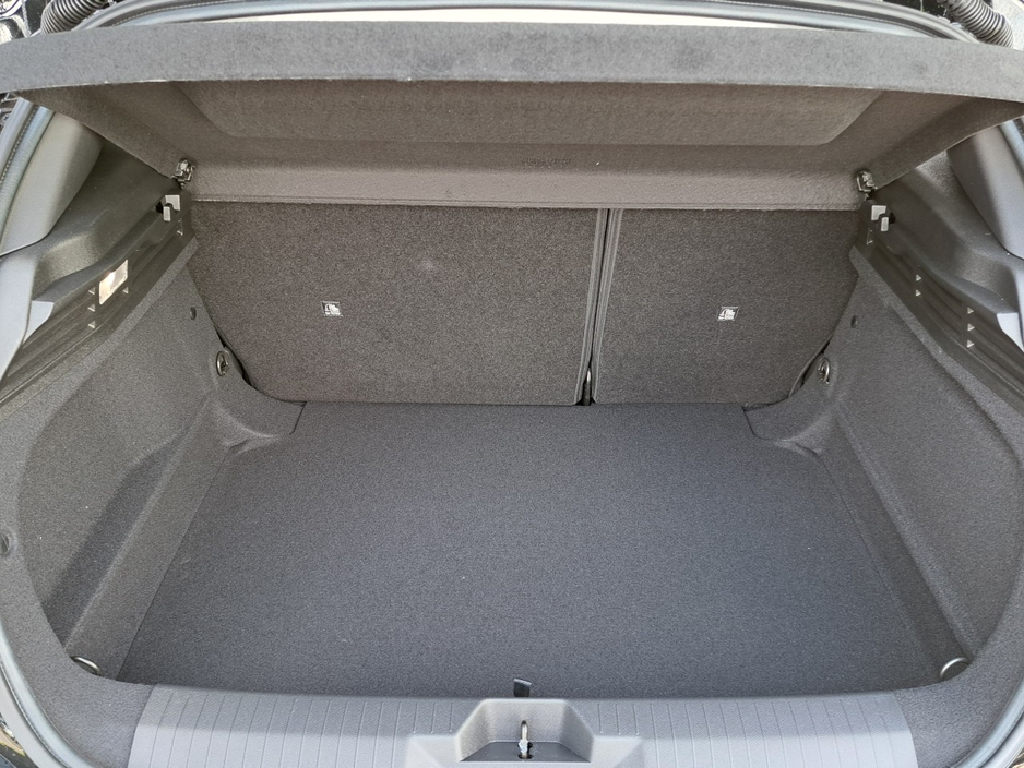 2024 Opel Astra - image 18