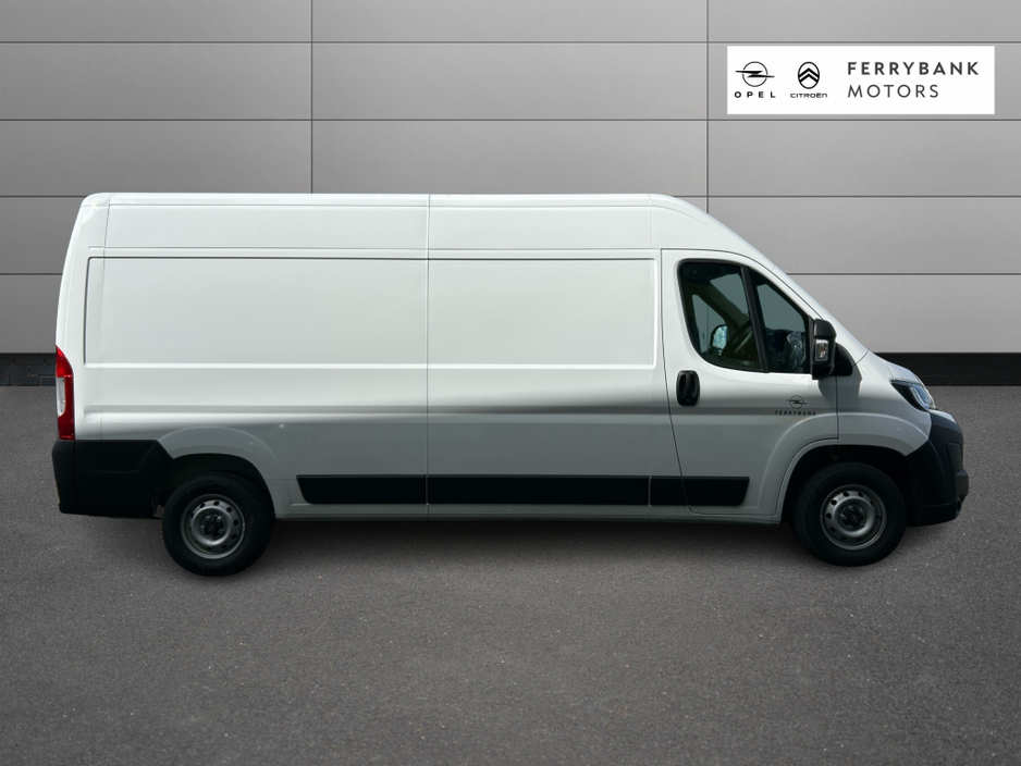 2026 Opel Movano - image 5