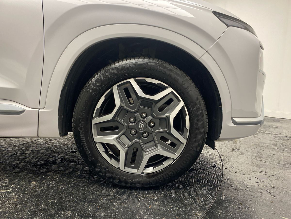 2023 Hyundai Santa Fe 1.6 PHEV 4WD Executive Plus Auto €43,995