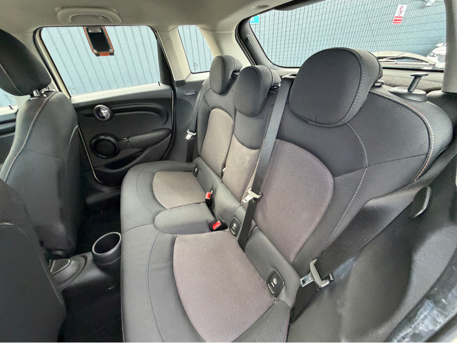 2019 MINI Cooper - image 40