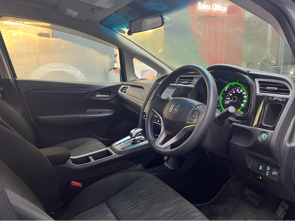 2022 Honda Shuttle €17950 2022 HONDA SHUTTLE HYBRID SENSING / REVERSE CAMERA/ CRUISE CONTROL €17,950