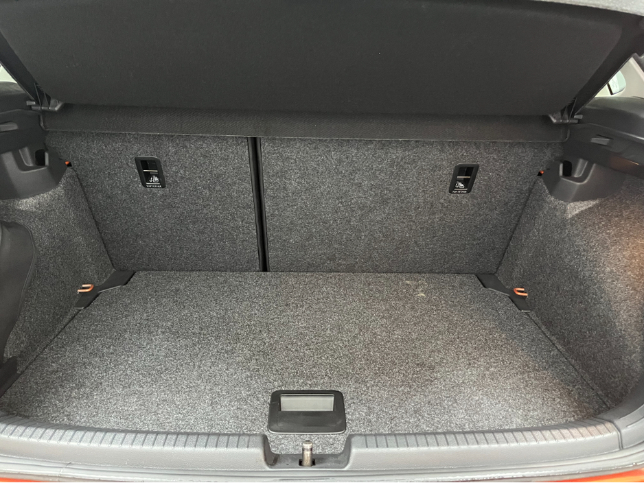 2020 Volkswagen Polo - image 7