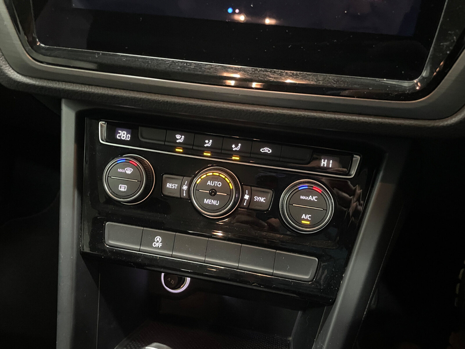 2018 Volkswagen Touran  €20,895