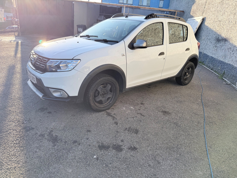 2020 Dacia Sandero Stepway - image 5