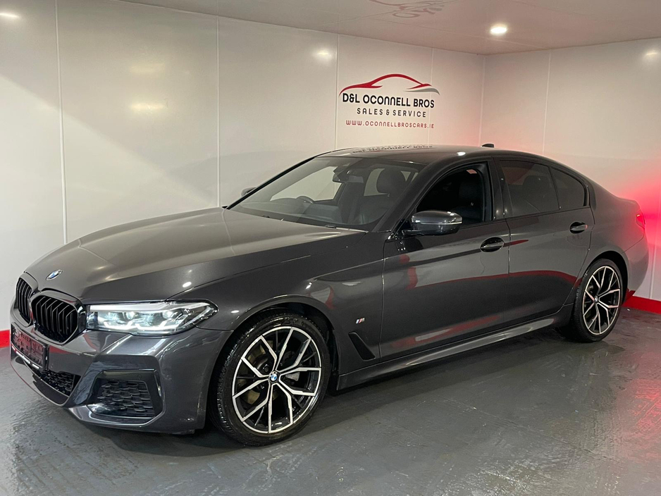 2022 BMW 5 Series - image 6