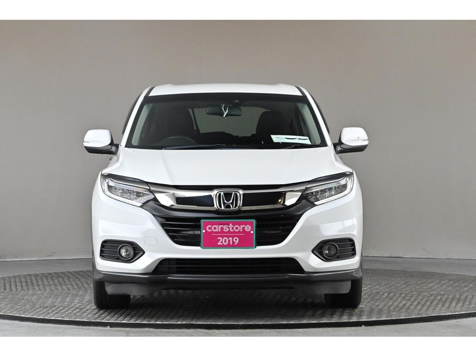2019 Honda Vezel - image 2