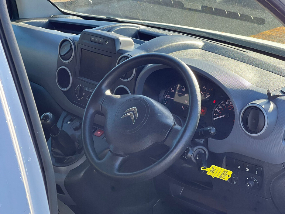 2017 Citroen Berlingo - image 10