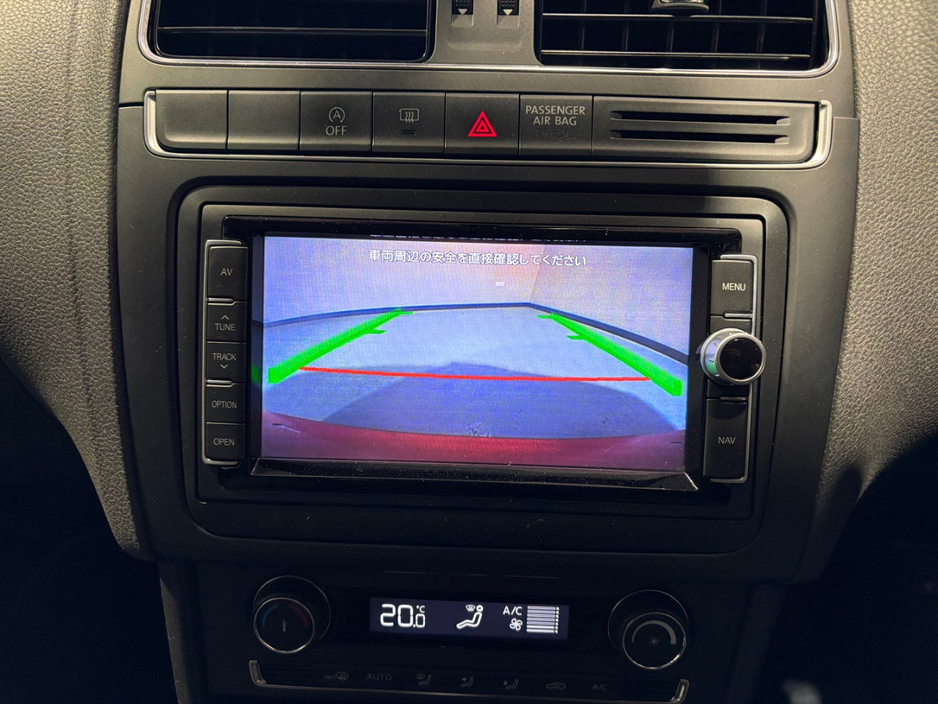 2016 Volkswagen Polo - image 7