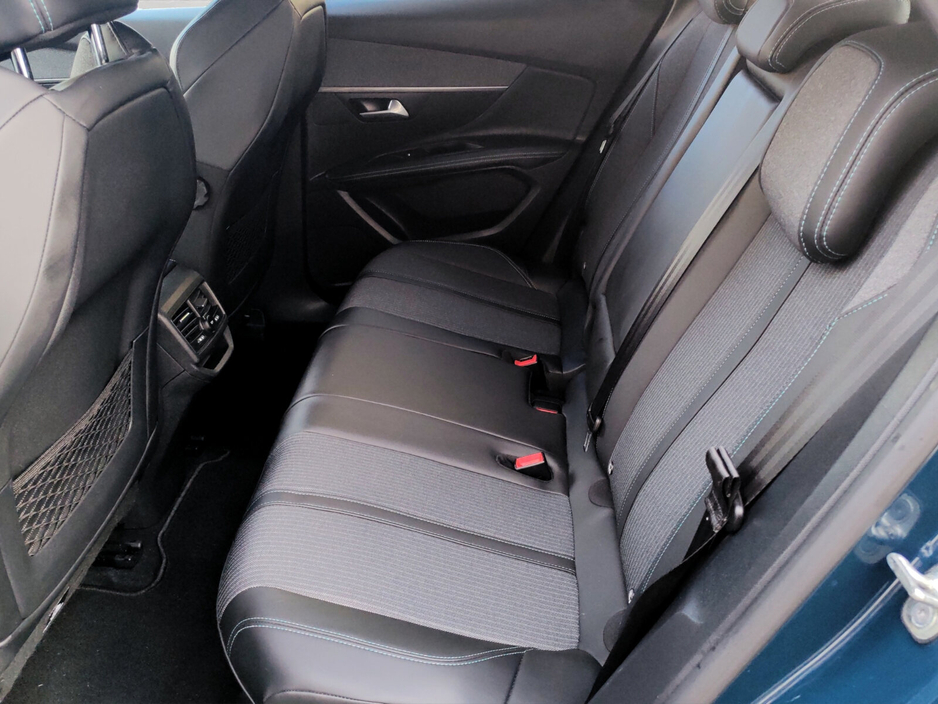 2022 Peugeot 3008 - image 18
