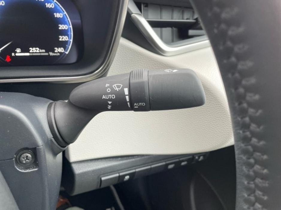 2024 Toyota Corolla Saloon - Top Spec SOL Edition - 1.8 Hybrid - Automatic - 1 Owner - 1 Free Service @ 45,000km // Remote Central Locking // Front Electric Windows // Rear Electric Windows // Electric Mirrors // Heated €33,699