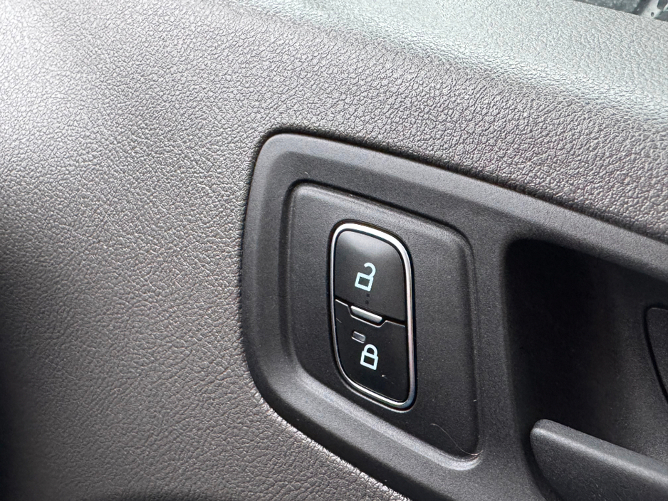 2022 Ford Transit Connect 1.5 TDCI SWB // PRICE EXCL. VAT // ONLY 61K KM'S // FULL SERVICE HISTORY // EXCELLENT CONDITION // ONE OWNER // €11,341