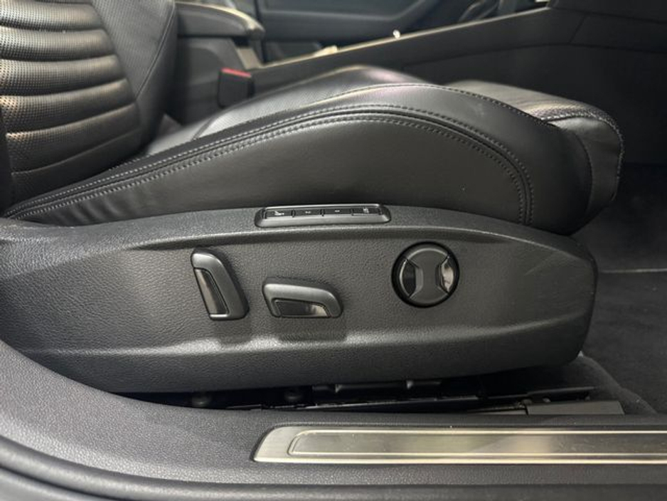 2019 Volkswagen Passat - image 22