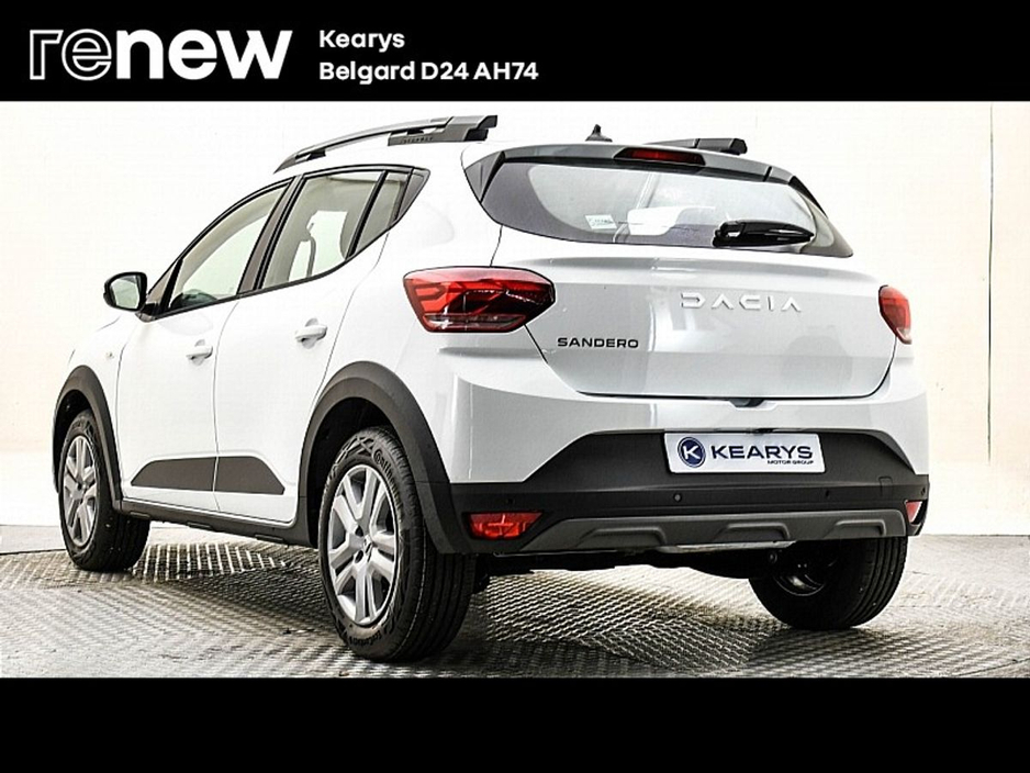 2024 Dacia Sandero Stepway - image 3