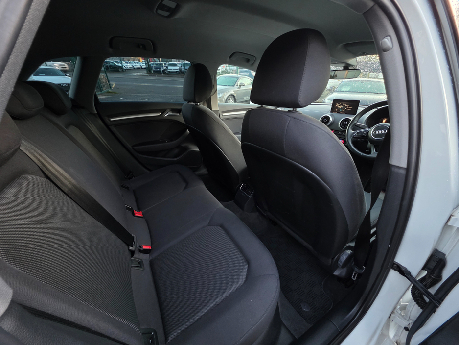 2019 Audi A3 ( 192 ) 1.4 SPORTS EDITION NAVI VIRTUAL CLOCKS ANDROID AUTO CARPLAY BLIND SPOT LANE ASSIST REAR TRAFFIC ASSIST €19,950