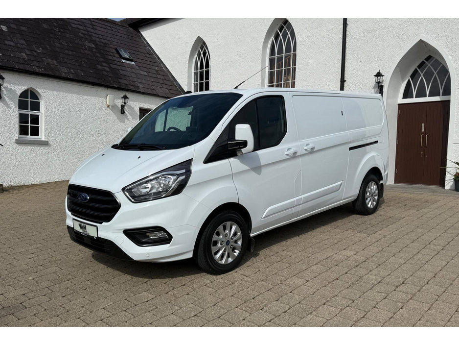 2022 Ford Transit - image 4