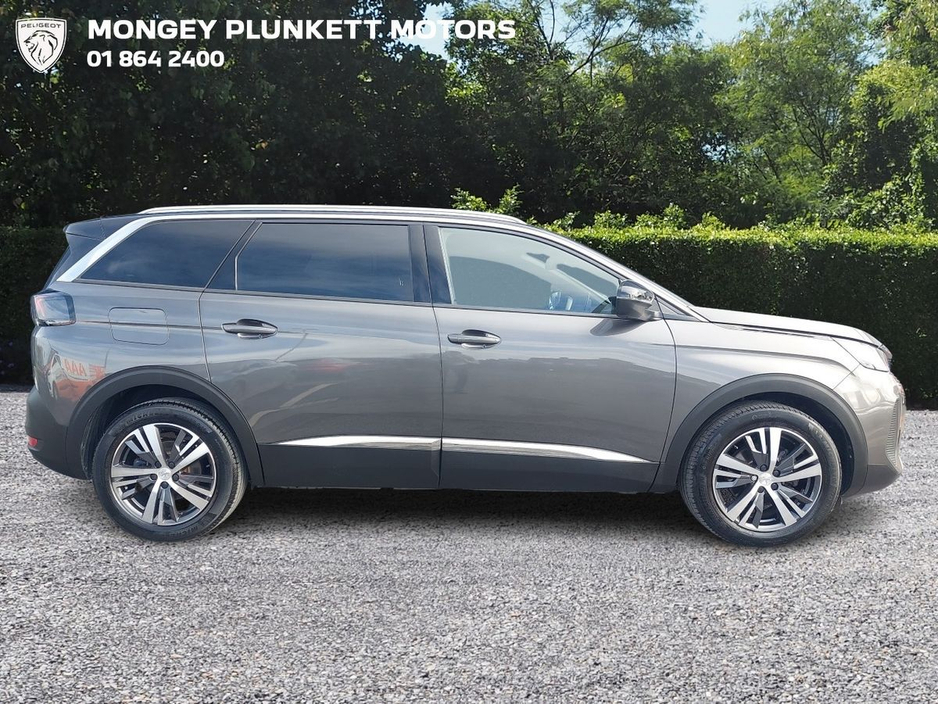 2024 Peugeot 5008 - image 8