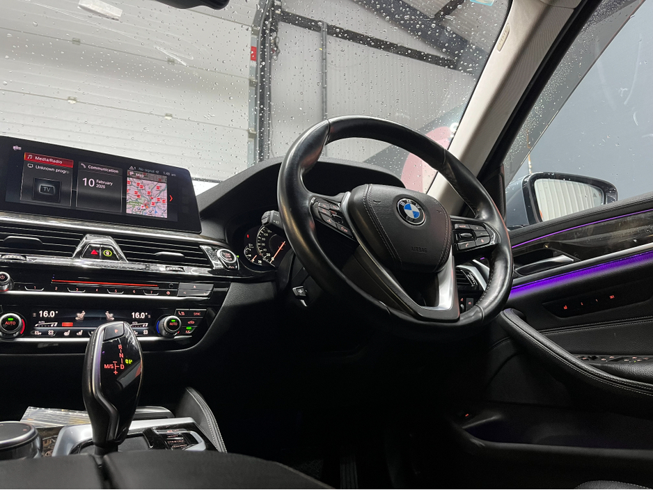 2018 BMW 5 Series ONLY €22950! 2018 BMW 520D 523D LUXURY 2.0 AUTOMATIC / CRUISE CONTROL / 360° PARKING CAMERA / ELECTRIC MEMORY HEATED & MASSAGING SEATS / HEATED REAR SEATS / AMBIENT LIGHTS €22,950