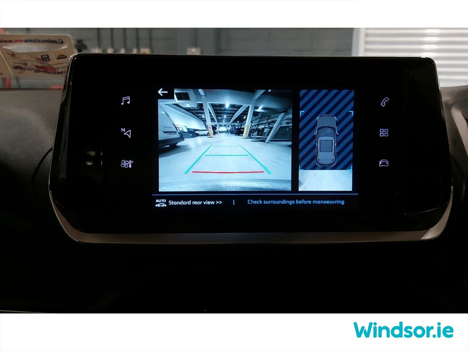 2023 Peugeot 2008 - image 12