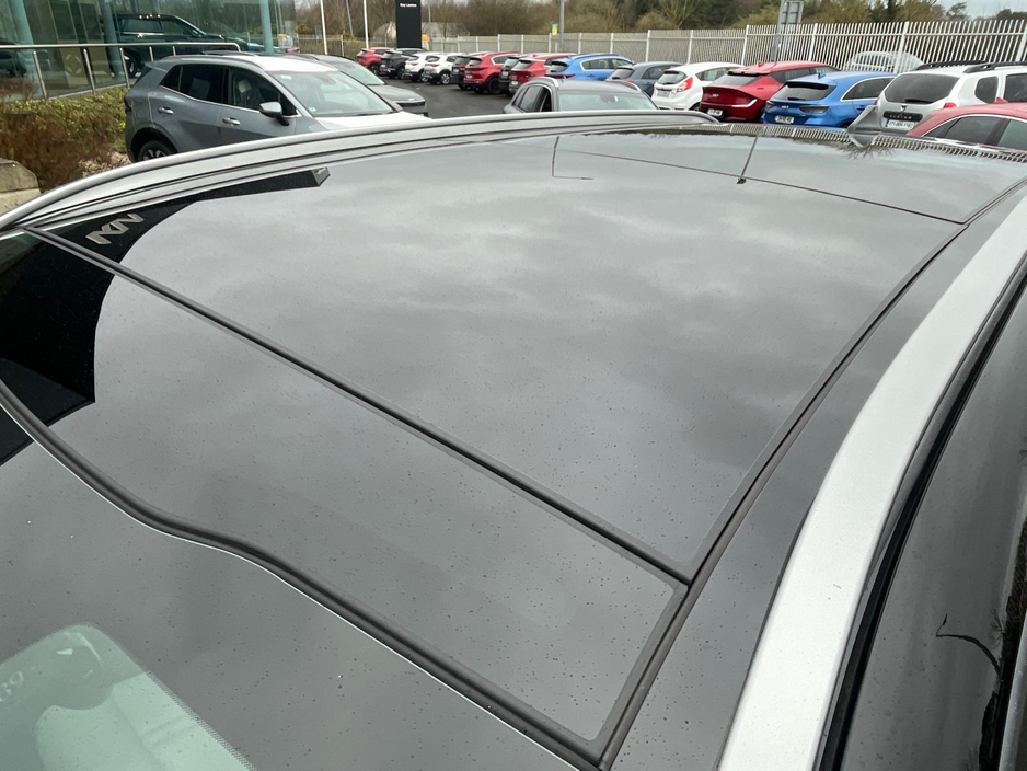 2021 Kia Sorento - image 3