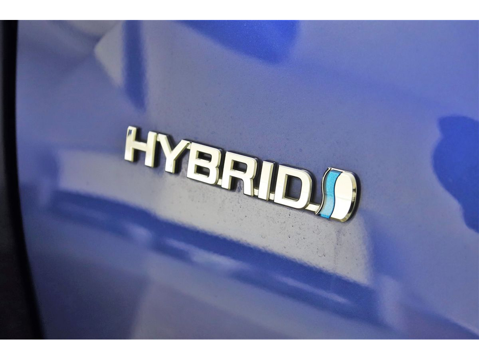 2019 Toyota Prius - image 22