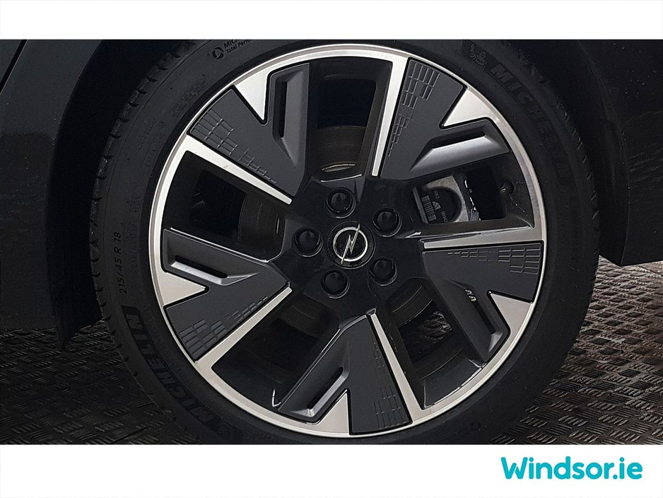 2025 Opel Astra - image 16