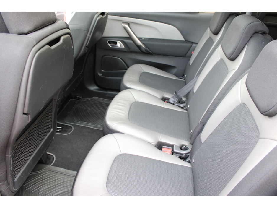 2020 Citroen Grand C4 SpaceTourer - image 24