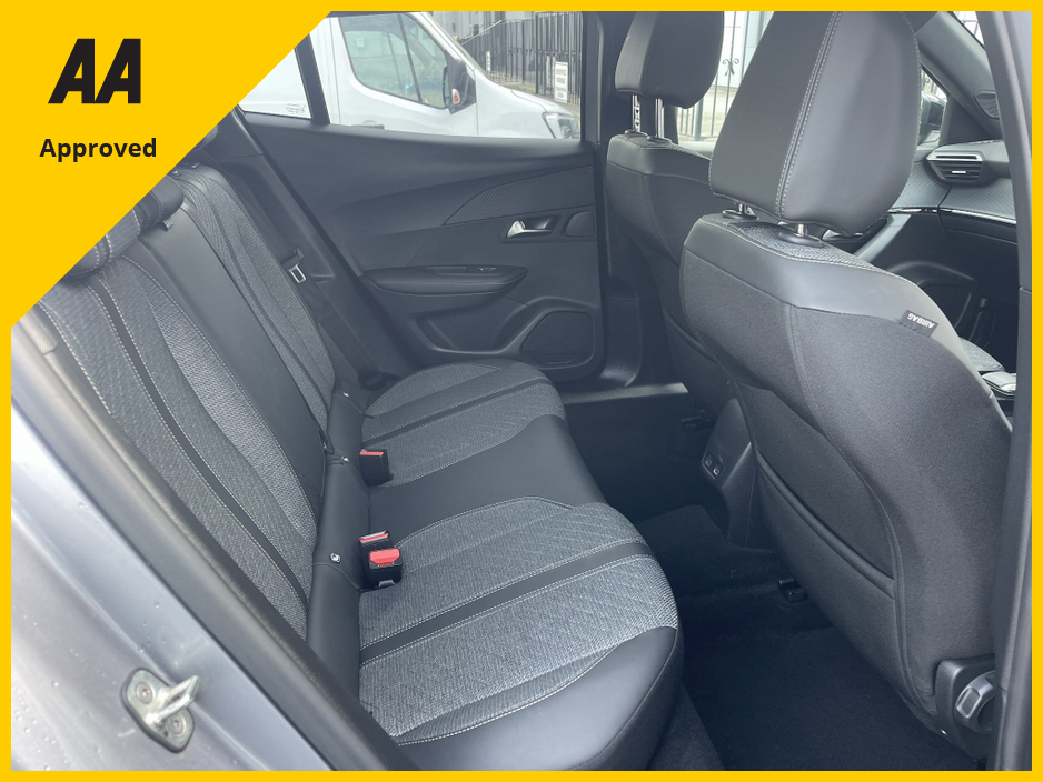 2024 Peugeot 2008 - image 18