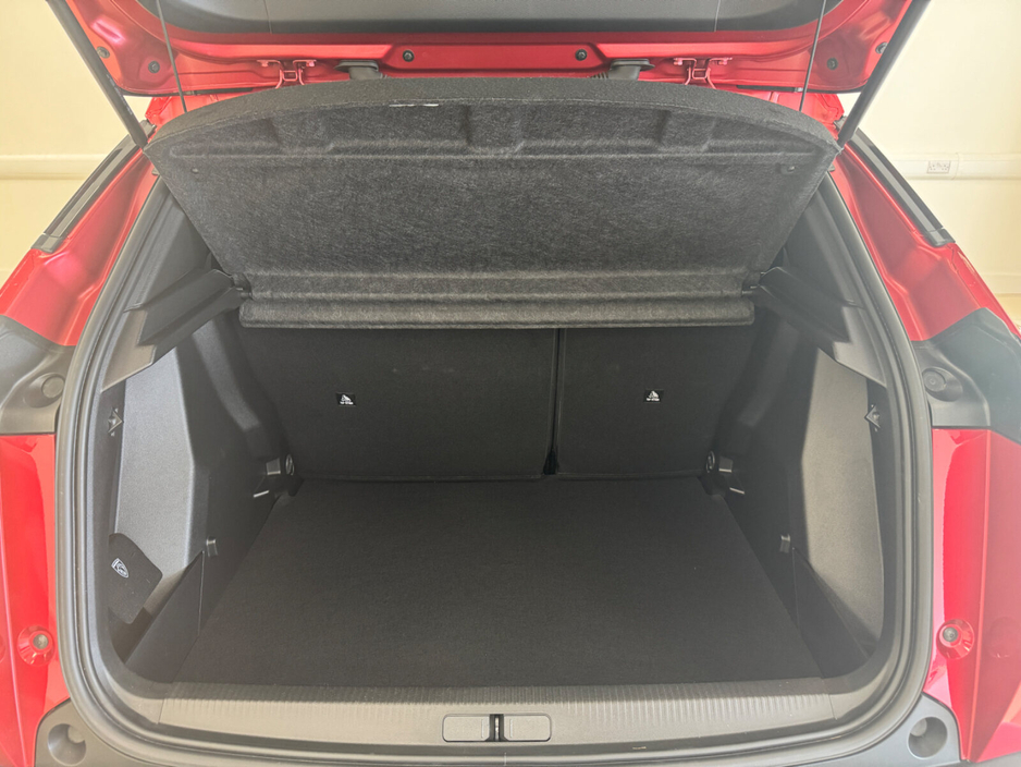 2024 Peugeot 2008 - image 10