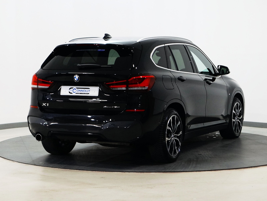 2021 BMW X1 - image 3