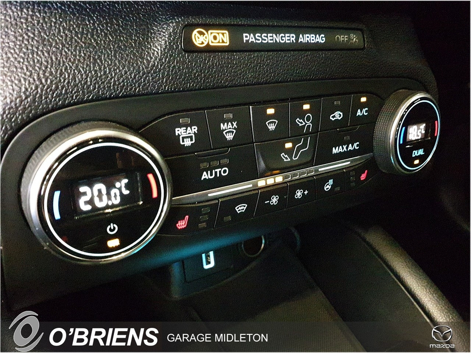 2020 Ford Focus - image 11