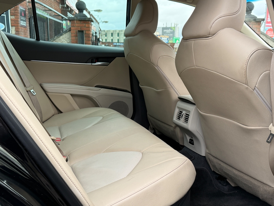 2021 Toyota Camry - image 24
