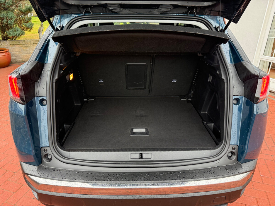 2021 Peugeot 3008 - image 20