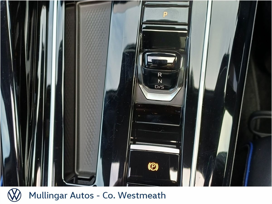 2026 Volkswagen Golf - image 16