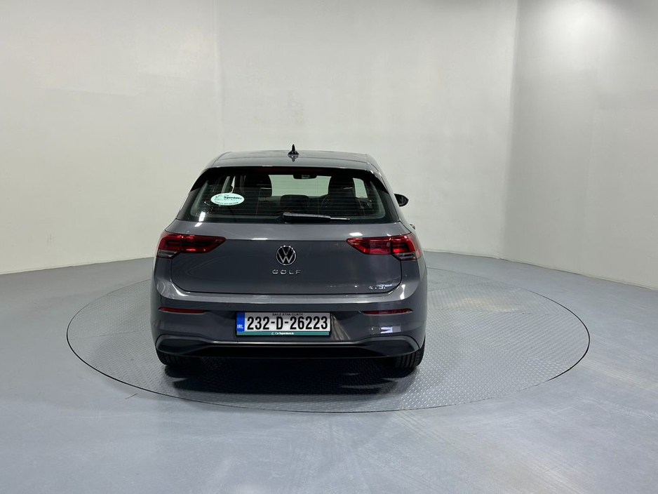 2023 Volkswagen Golf Automatic 1.0 Tsi €27,400