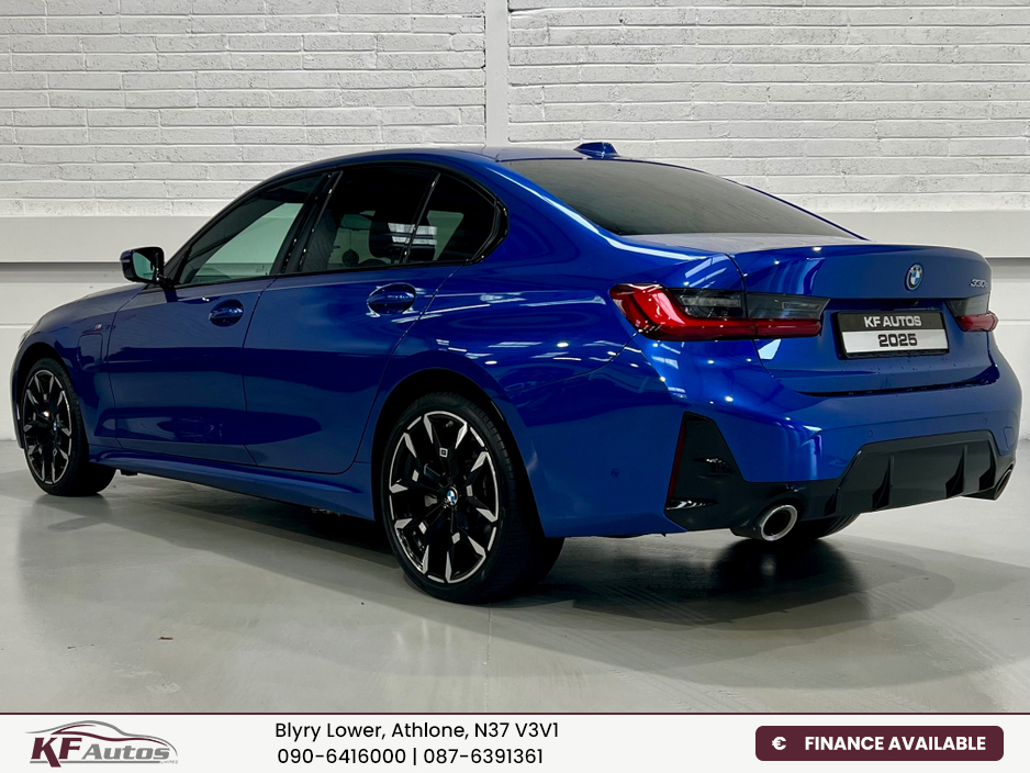 2025 BMW 3 Series - image 6