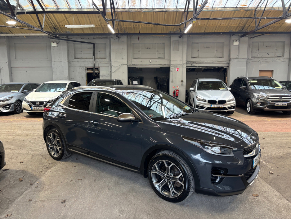 2021 Kia XCeed - image 3