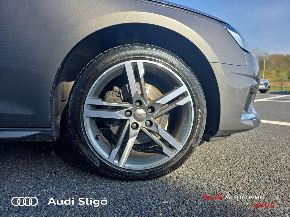 2020 Audi A4 - image 9