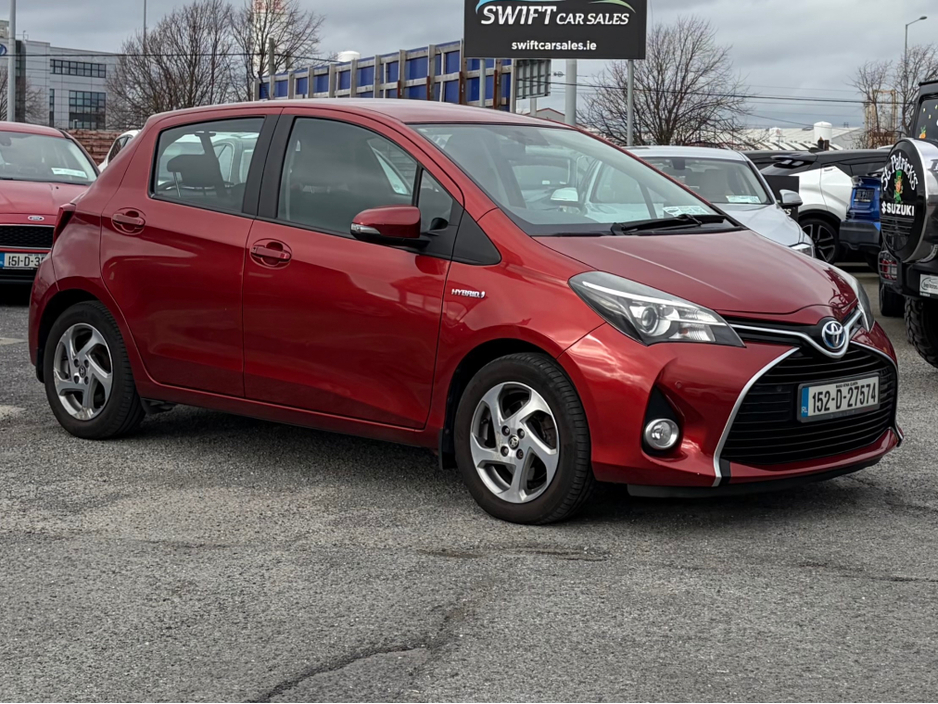 2015 Toyota Yaris - image 2