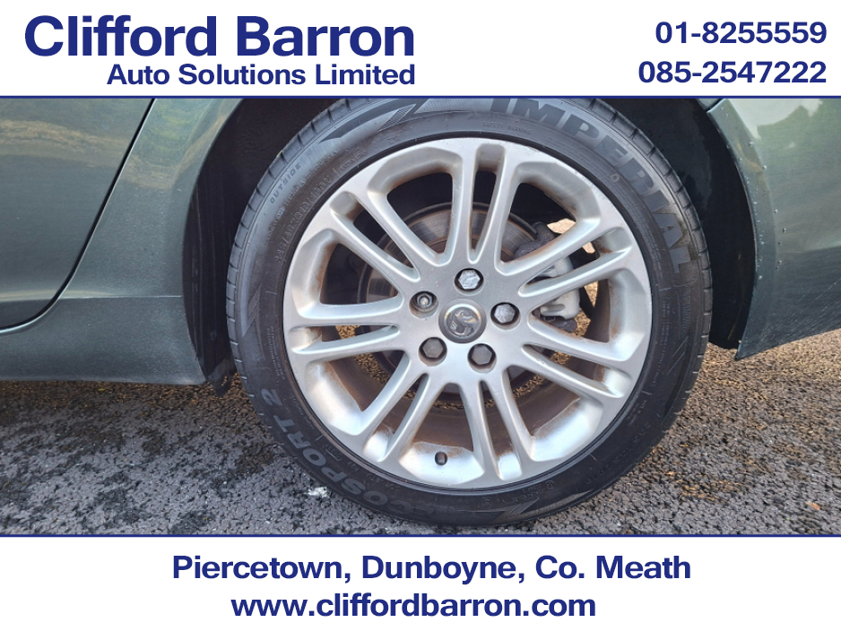 2010 Opel Insignia - image 9