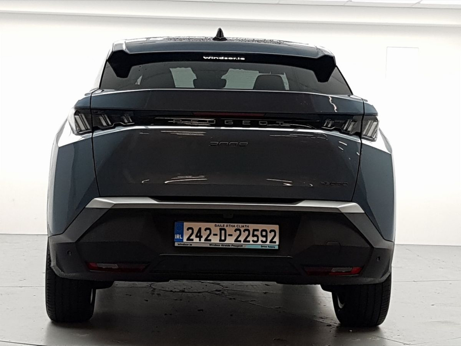 2024 Peugeot 3008 - image 10