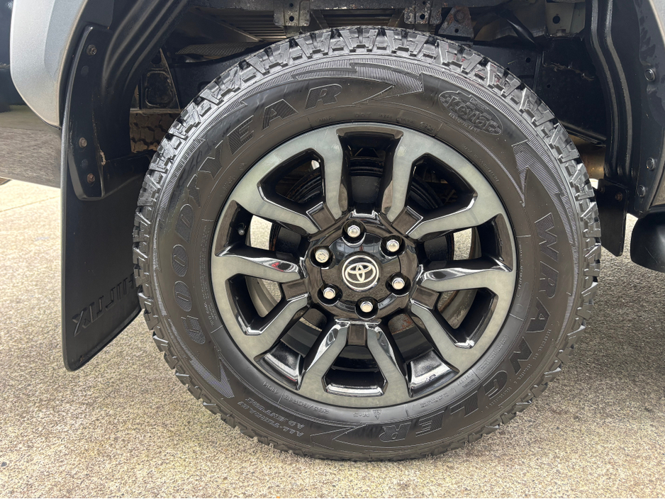 2023 Toyota Hilux INVINCIB X D-4D 4WD INVINCIBLE DCB €44,900