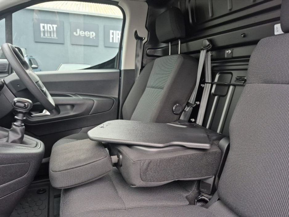 2026 Fiat Doblo - image 14