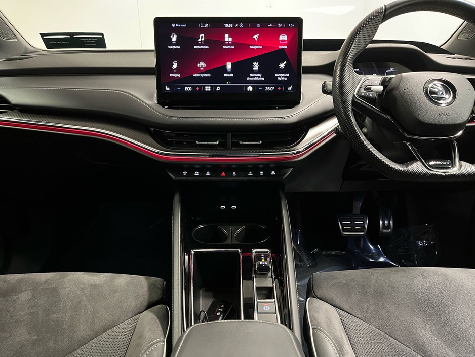 2024 Skoda Enyaq Sportline IV 80 - Crystal Grille - Reversing Camera - Ambient Lighting - Sat Nav - Climate Control - Heated Seats - Keyless Start - Apple CarPlay/Android Auto €41,950