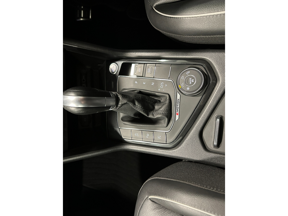 2018 Volkswagen Tiguan (182) TIGUAN 2.0TDI HIGHLINE DSG 4 MOTION VW/AUDI SPECIALISTS WWW.DENISDARCYCARS.IE €26,950