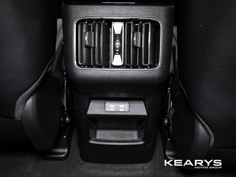 2025 BYD Seal U - image 12