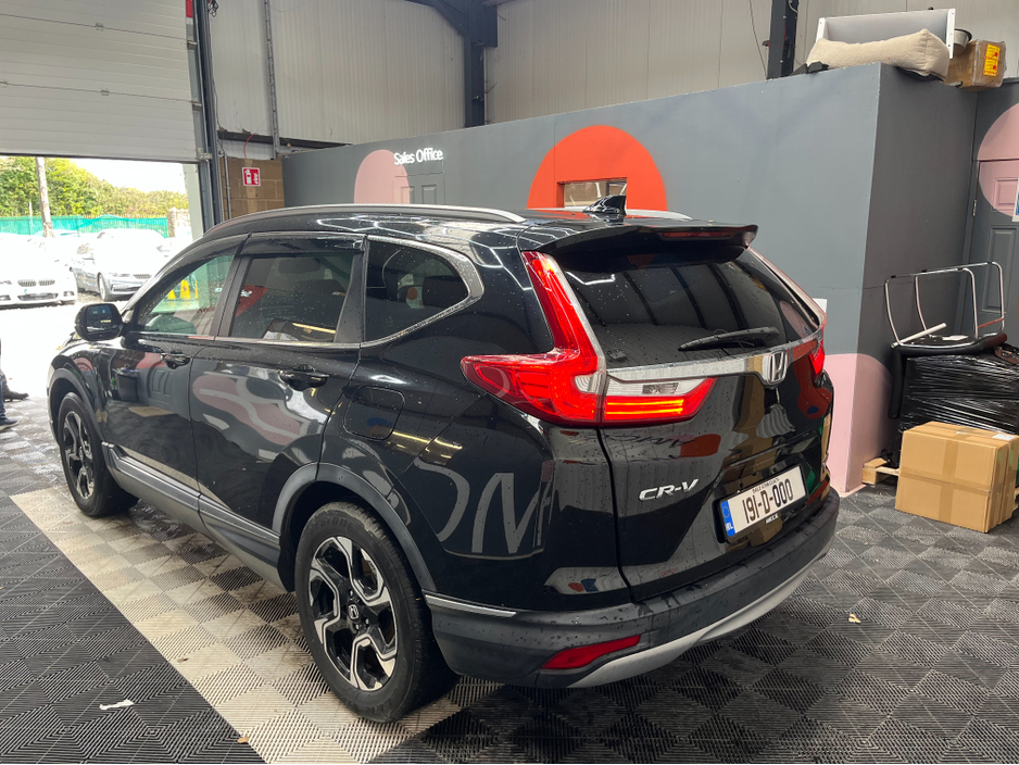 2019 Honda CR-V - image 4